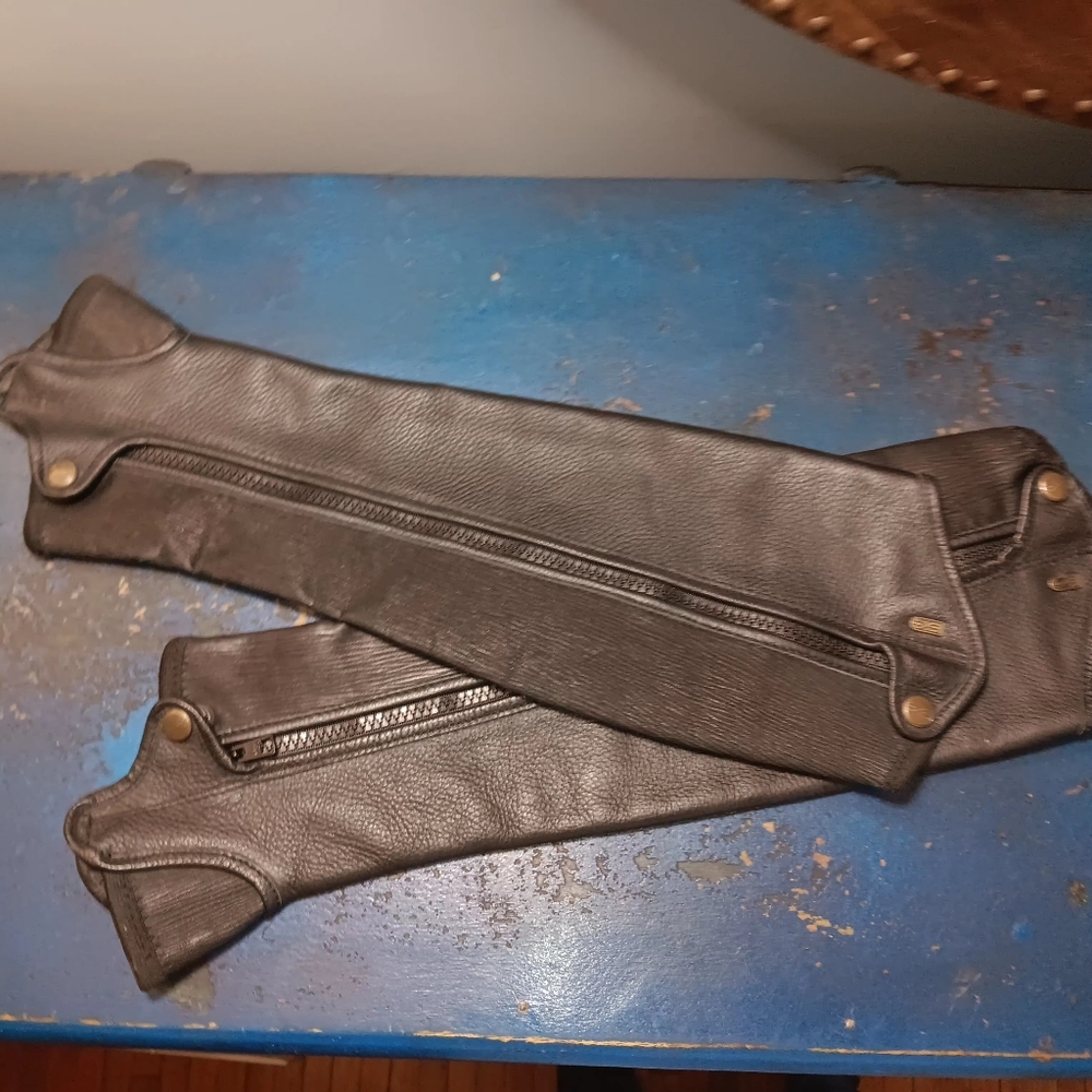 Tred step Equestrian calf chaps